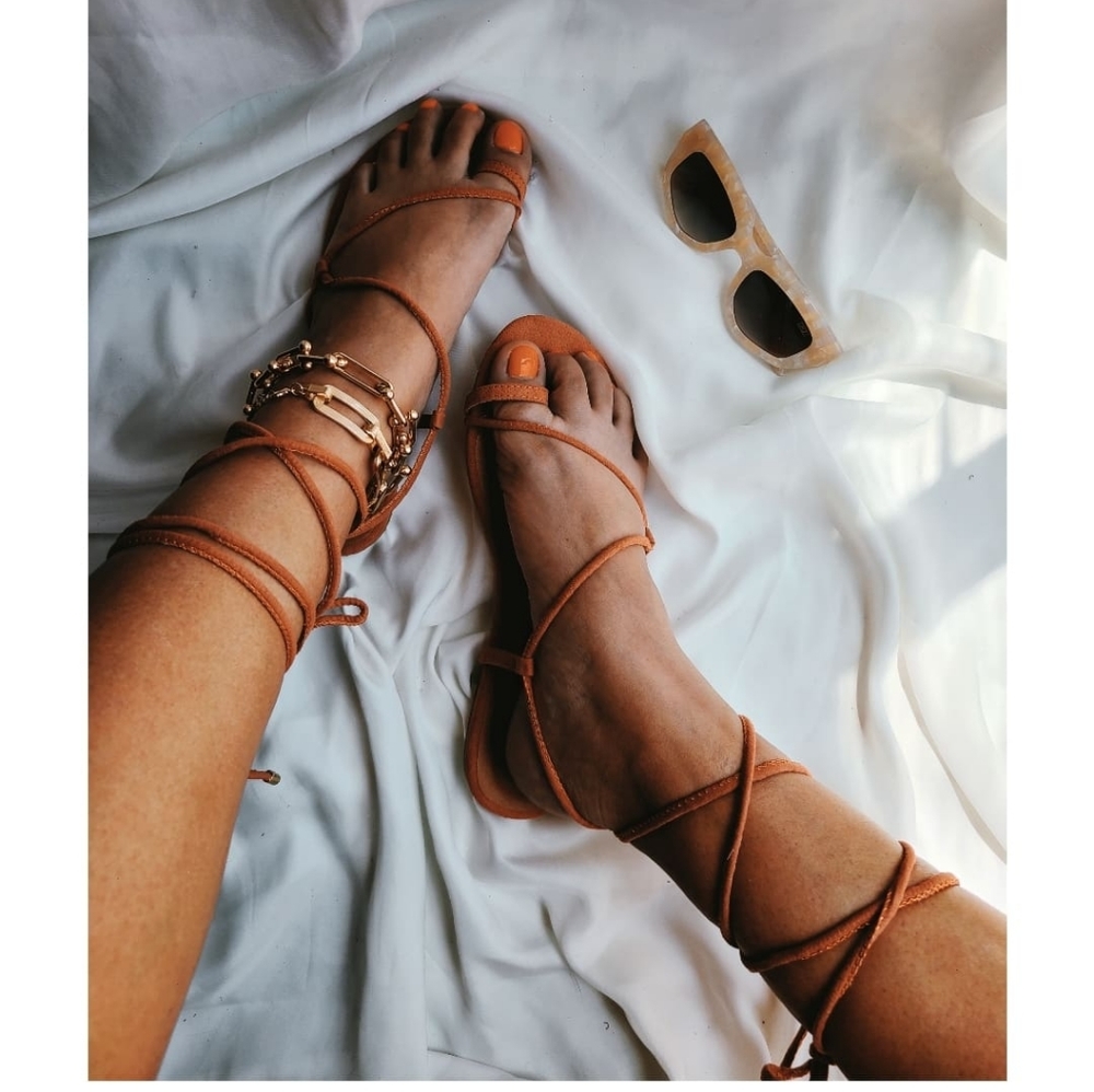 🚨FEW PAIRS LEFT// Coral lace up Sandal - Picture 3 of 5